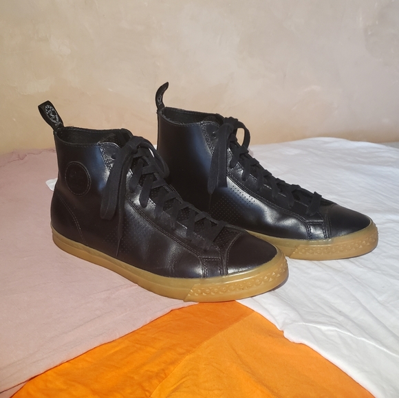 Sold - Picture 3 of 4